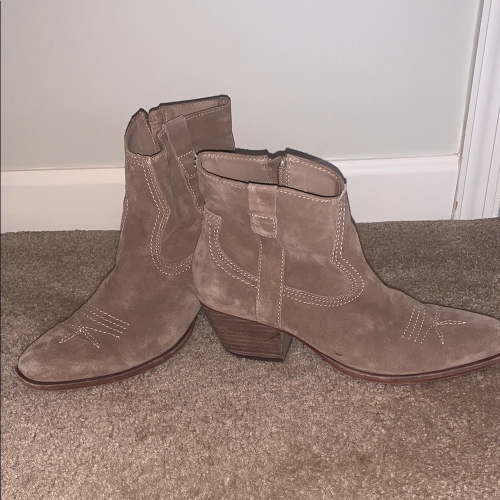 Women's Tan Suede Ankle Boots
